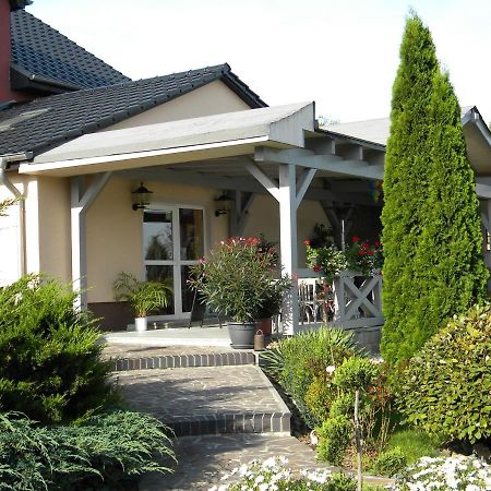 Gasthaus Ela Hotel Dahlewitz Exterior foto